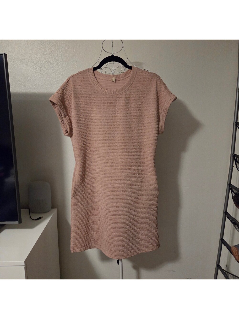 Evaless Textured Pink Short Sleeve Dress Size S